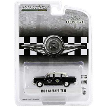 Imagem de 1963 Checker Taxi Black with Cream Top Checker Cab (Dallas, Texas) Hobby Exclusive 1/64 Diecast Model Car by Greenlight 30207