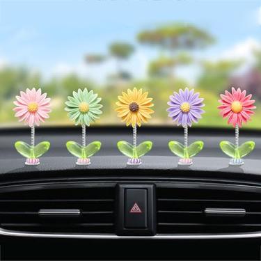 Imagem de 5 peças de decoração de carro para mulheres, mini flores de resina, acessórios de espelho retrovisor com mola, decorações engraçadas para interior de carro, computador, mesa, painel, ornamento