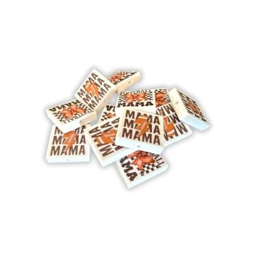 Imagem de Bolas focais de silicone quadradas Football Mamas pacote com 12 unidades de 2,7 cm laço esportivo clareador para canetas com contas, ganchos freshie, chaveiros, presente de treinador