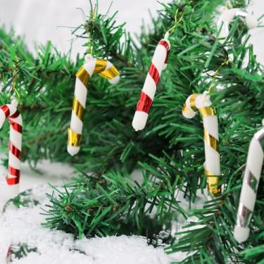 Imagem de 6 peças de enfeites de Natal, decorações de plástico em 3 cores, mini bengalas de doces, muletas fofas para pendurar na árvore de Natal para festas de Natal ao ar livre ou internas, decorações de casa