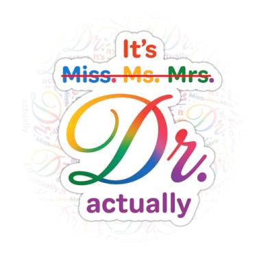 Imagem de 3 peças de adesivos feministas engraçados It's Miss. Ms. Mrs. Dr. Actually Academic Feminist Adesivos LGBTQ Orgulho Arco-íris Citação Vinil Decalque Impermeável para Tumbler, Notebook, Telefone 7,6 cm