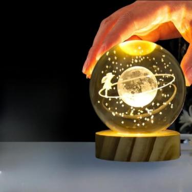 Imagem de Luminária Cristal de Mesa Sistema Solar Saturno Lua Galáxia LED Base Madeira Enfeite Decorativo Casa(Menina na Lua,Grande)