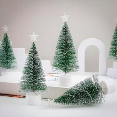 Imagem de Mini Árvore de Natal Decorativa, Verde, 17cm x 8cm, com Base Branca e Estrela, Iluminação LED, para Mesa e Escritório