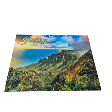 Imagem de Calendário de parede havaiano de doze meses 2026, 21,6 cm x 28 cm | Paisagens de ilhas exuberantes e beleza natural, bilíngue (havaiano e inglês), feriados e fases da lua (Kauai the Garden Isle)