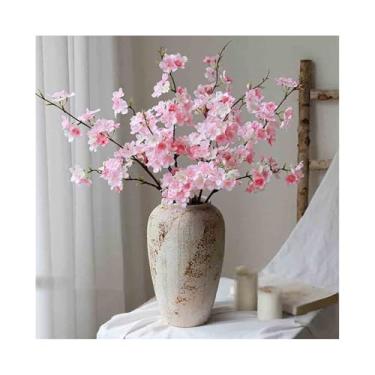 Imagem de CFGH6FDF Mesa de jantar com ramo de árvore de pêssego simulação de festa, arranjo de flores, sala interna, vaso de cerâmica, jardim