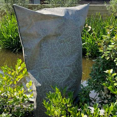 Imagem de UB-STORE Coberturas de plantas proteção contra congelamento 150 x 231 cm em pacote com 2 | Cobertores marrons de geada de inverno para plantas ao ar livre | Sacos de cobertura de jardim reutilizáveis