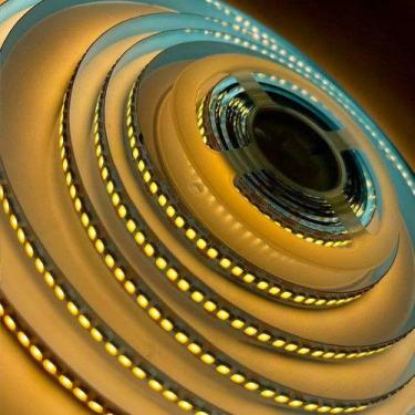 Imagem de Fita Led 220v Smd com 240Leds/m 10m Ip44 Tomada Luz Branco Quente 12v 