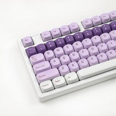 Imagem de SUEHIODHY MOA Profile Keycaps, Cute PBT Keycaps, 135Keys Custom Round Keycap Set, Purple Dye-Sublimation Keyboard Caps for 60% 65% 70% 75% 100% Cherry MX Switches Mechanical Keyboards