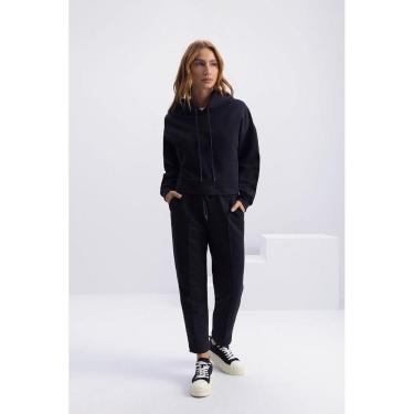 Imagem de Blusão feminino em moletom Essendi