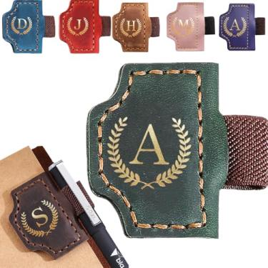 Imagem de Marcador de livro personalizado com suporte para caneta, marcador magnético de couro, 26 letras, marcadores de página de iniciais personalizadas, presentes para amantes de livros, leitores, homens e