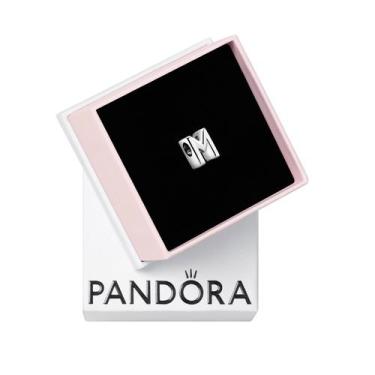 Imagem de Charm PANDORA Letra M en Plata Esterlina con Caja de Regalo