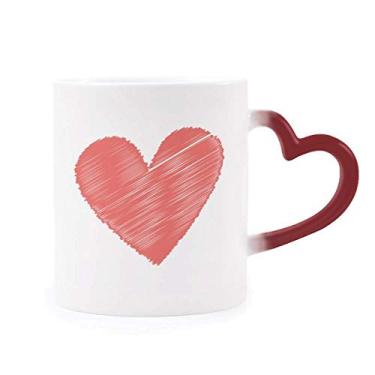 Imagem de Caneca vermelha em formato de coração sensível ao calor Dia dos Namorados