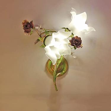 Imagem de Arandelas de parede rústicas estilo campestre com cúpula de vidro floral, luminárias de cabeceira em ferro com flores para quarto, sala de estar, corredor e varanda, E27
