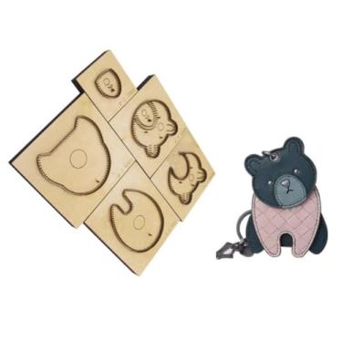 Imagem de YJIUYUANQ (com furo Stich) Base de madeira Japão régua de aço de couro corte de molde ferramenta de perfuração molde de corte para pingente em forma de urso DIY 5,6 x 7,5 cm