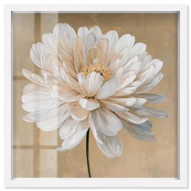 Imagem de White Radiance I Shadowbox Print Floral Wall Art por Art Remedy, moldura branca, 63 x 63 cm