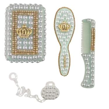 Imagem de KIT HIGIENE PARA BEBÊ PENTE SABONETEIRA ESCOVA DE LUXO DECORADO COM PÉROLA (Verde)