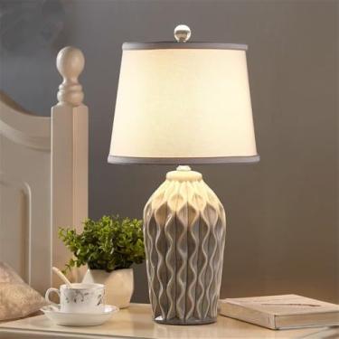 Imagem de Luminária de mesa contemporânea de cerâmica, estilo americano, luxuosa, com LED, para sala de estar, quarto, escritório, casa de campo, hotel ou mesa de cabeceira (Estilo 108B)