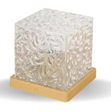 Imagem de Luminária de Mesa Decorativa com Base Dourada, Cubo de Vidro Texturizado, Luz Ambiente Moderna