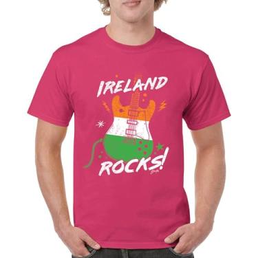 Imagem de Camiseta masculina Ireland Rocks Guitar Flag St Patrick's Day Shamrock Groove Vibe Pub Celtic Rock and Roll Clove, Rosa choque, XXG