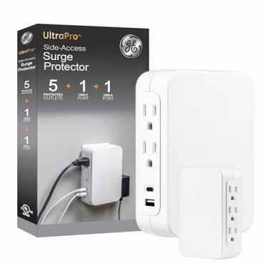 Imagem de GE - Extensor de tomada UltraPro 5 com acesso lateral, protetor SurGE de parede com 1 USB-A e 1 USBC, 3 pinos, instalação segura, branco, 83503