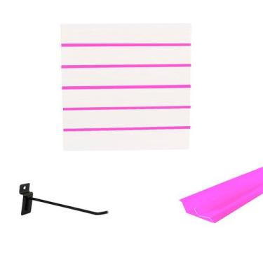 Imagem de Painel Canaletado Branco em Mdf 0,61 x 0,61m com Perfil Pvc Rosa e 20 