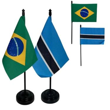 Imagem de Kit Bandeiras de Mesa Brasil e Botsuana, Base e Haste em Plástico Preto, Tecido Oxford, Uma Face