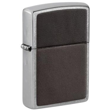 Imagem de Zippo Isqueiro de bolso cromado com emblema de couro marrom