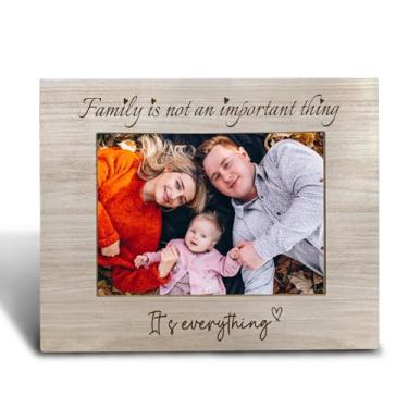 Imagem de FHUGX Porta-retrato de família 12 x 18 cm, Family Is Not An Important Thing Is Everyth, presentes para mãe, pai, avó, avô, presentes de inauguração de casa