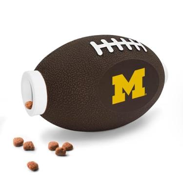 Imagem de Pets First NCAA Michigan Wolverines Brinquedo distribuidor de petiscos de futebol para cães e gatos - bola de borracha interativa, brinquedo de alimentação natural (MI-3622)