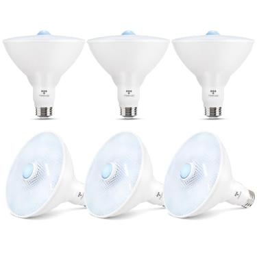 Imagem de Torkase Lâmpadas Led Par38 Com Sensor De Movimento, Ativadas Por Luz Natural 5000K, Equivalente A 20W E 150W, 2000Lm, Base E26, Para Áreas Externas, Quintal, Garagem, Varanda Jardim, Pacote 6 Unidad