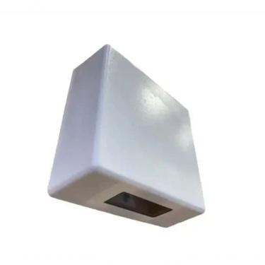 Imagem de Arandela Slim Quad 1 Facho 1lamp G9 Br com 1 Soquete para Lâmpada G9 e Facho de Luz Branco Plaslumi