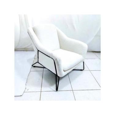 Imagem de Poltrona Metal Preto Estofado Branco Fino Acabamento Luxo - LUXdécor