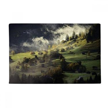 Imagem de DIYthinker Village Fog Hill Landscape Forest Ground Mat Tapete antiderrapante para porta de banheiro