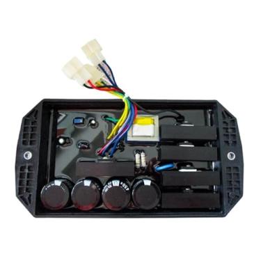 Imagem de 1 pcs GFC15-3E1P Estabilizador Automático de Tensão AVR Trifásico 8 Fios para Peças de Gerador