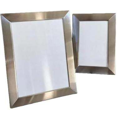 Imagem de Kit Dois Porta Retratos em Aço Inox E Vidro Luxo 20x25cm | Para Decorar Parede, Mesa, Lembranças Familiares e Presentes para Formatura/Casamento(2unds - Prata de Metal,20cmx25cm)