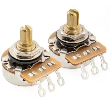 Imagem de Musiclily Potenciômetros Pro HD A1M+B1M de latão curto, eixo dividido, 1/4 polegada, áudio linear, para baixo de guitarra elétrica estilo Jazzmaster (conjunto de 1A1B)