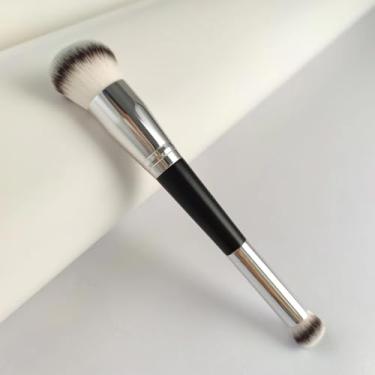 Imagem de Pincel iluminador de ponta dupla - Conjunto de pincéis de maquiagem profissional com cabeças anguladas e redondas, cerdas sintéticas macias para contorno do rosto, mistura, ferramentas cosméticas