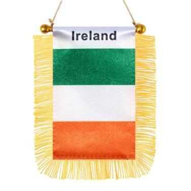 Imagem de JBSJBS Bandeira suspensa da Irlanda mini bandeiras de janela de carro irlandesas pequenas bandeiras de espelho retrovisor decoração bandeiras da Irlanda com ventosa com franjas douradas dupla face 7,6