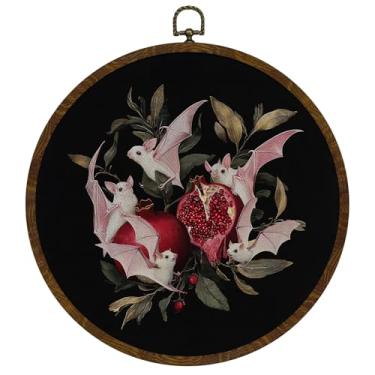 Imagem de KLYTINK Decoração de parede redonda de corvo gótico emoldurado 25 x 25 cm, arte de parede em tela vintage de corvo escuro, decoração de parede estética para decoração de porta de quarto e sala de