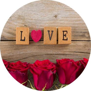Imagem de Painel de Lona Redondo Love de Madeira e Rosas Vermelhas - Fabrika De 