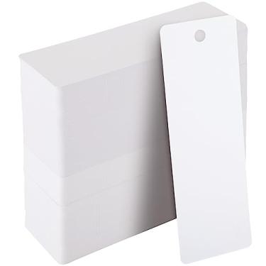 Imagem de Pacote com 300 marcadores em branco a granel para decorar, marcadores de página de papelão simples brancos com orifício para etiquetas de presente, etiquetas para pendurar preços, projetos de arte e