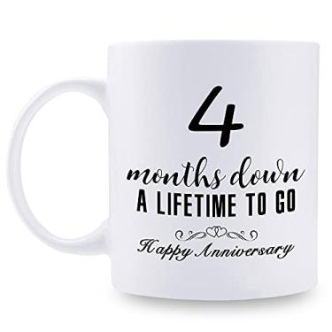 Imagem de aiyaya Canecas de aniversário de 4 meses para namorada namorada - Caneca de aniversário de quatro meses para ele e seus amantes de casal - Caneca de aniversário de 4 meses Down A Lifetime To Go -