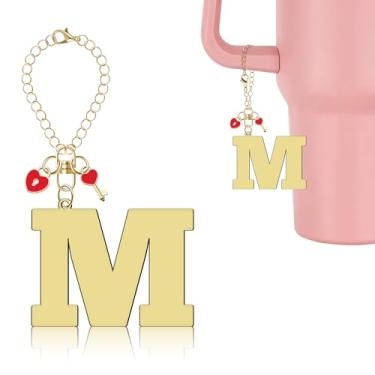 Imagem de Lukiisoo Berloques de coração com letras para acessórios Stanley Cup, pingente de alça de chaveiro fofo para copo, decorações de identificação com nome personalizado fofo, corrente de garrafa (letra M