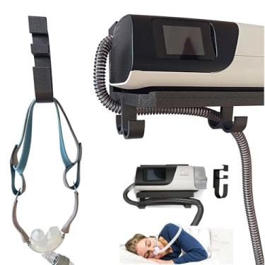 Imagem de Fuwkeo Prateleira De Montagem Em Parede Para Airsense 11 – Inclui Gancho Para Máscara E Suporte Para Mangueira – Design Durável E Que Economiza Espaço – Fácil Instalação (Preto Brilhante, 5 Ganchos)