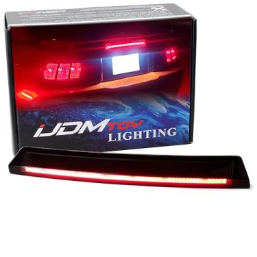 Imagem de iJDMTOY Lente transparente com tubo LED interno preto, terceira luz de freio compatível com Ford Mustang 1999-2004, alimentado por OLED vermelho super brilhante