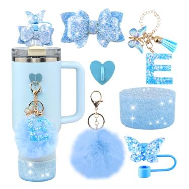 Imagem de Conjunto de 6 peças de acessórios de copo Stanley azul - tampa de cobertura de palha de borboleta, laço brilhante para canudo, bota de silicone brilhante, pingente de letra e pompom para copos satnley