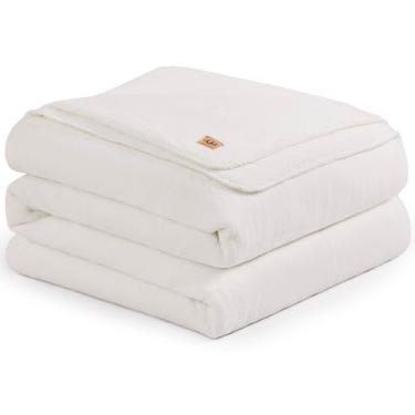 Imagem de UGG Cobertor de pelúcia casal/queen, cobertor fofo de lã para cama, cobertor luxuoso e aconchegante para sofá, roupa de cama queen hipoalergênica lavável, 228 x 228 cm, neve branca (Whitecap)