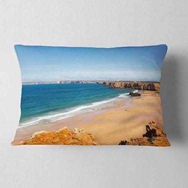 Imagem de Designart Serene Rocky Bay Portugal' Seashore Lombar, sala de estar, sofá, almofada de alta qualidade + capa de almofada impressa em ambos os lados 30,5 x 50,8 cm