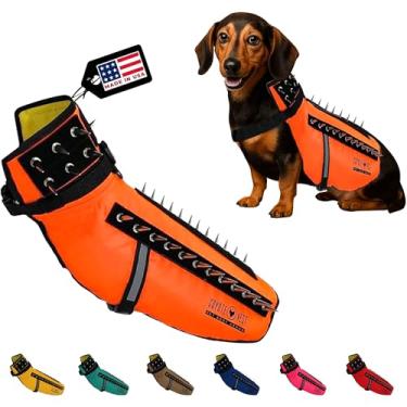 Imagem de CoyoteVest Colete de proteção para cães, acessórios refletivos para cães com pontas para proteger seu animal de estimação de ataques de animais de rapina e animais, feito com orgulho nos EUA (Médio,