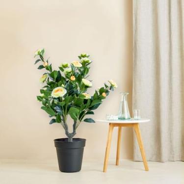 Imagem de Conjunto de 2 árvores de topiaria artificial com estacas de metal, plantas falsas de PE resistentes a UV de 89,9 cm com flores de camélia para decoração interna/externa, amarelo